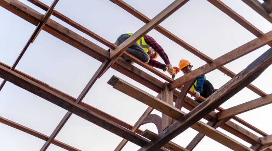 Professional gutter cleaning services in White Stone, VA